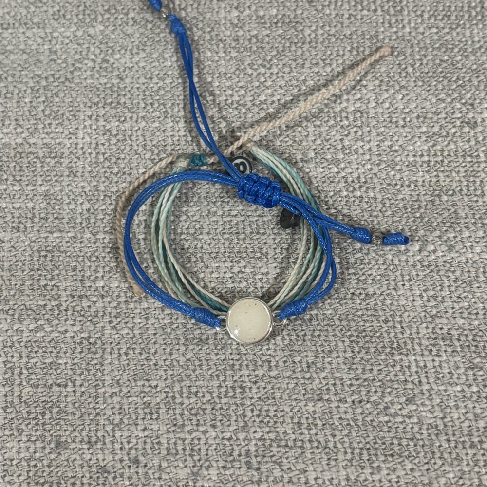 Pura Vida bracelet stack blue/turquoise.  Worn once